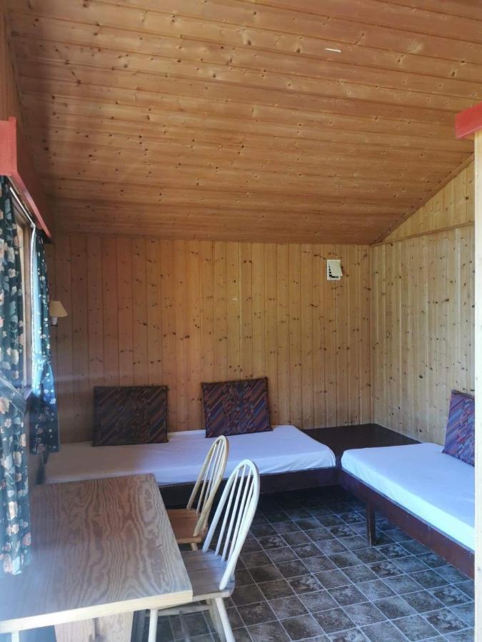 Hotel Loken Camping - Trivelig Og Idyllisk Ved Vannet Olden Exterior foto