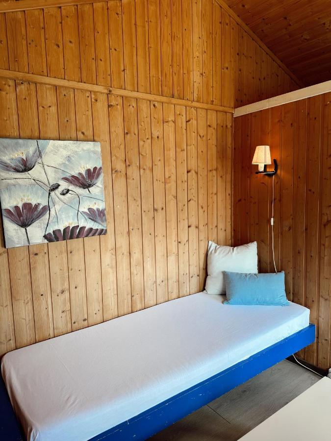 Hotel Loken Camping - Trivelig Og Idyllisk Ved Vannet Olden Exterior foto